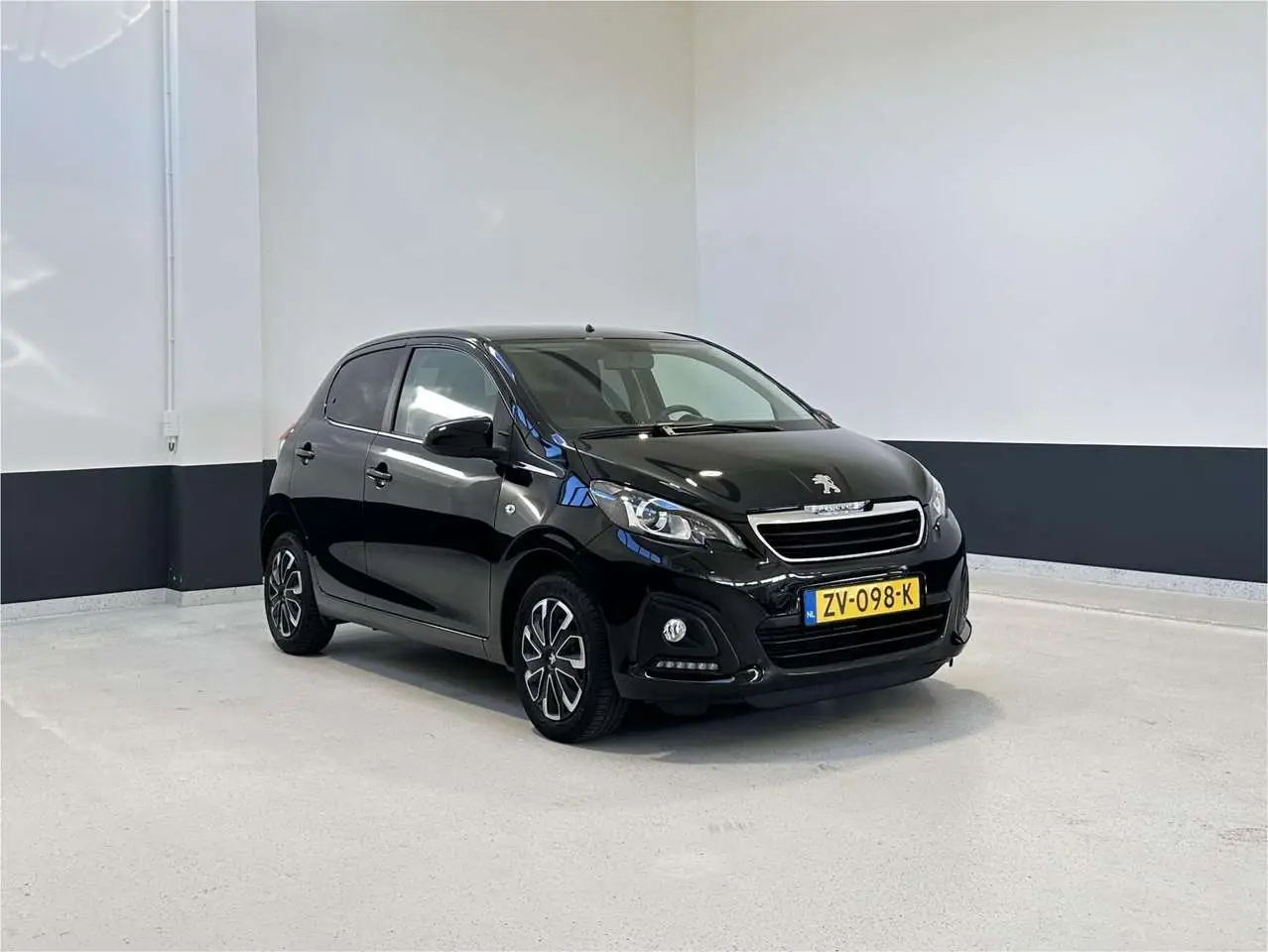 Photo 1 : Peugeot 108 2019 Essence