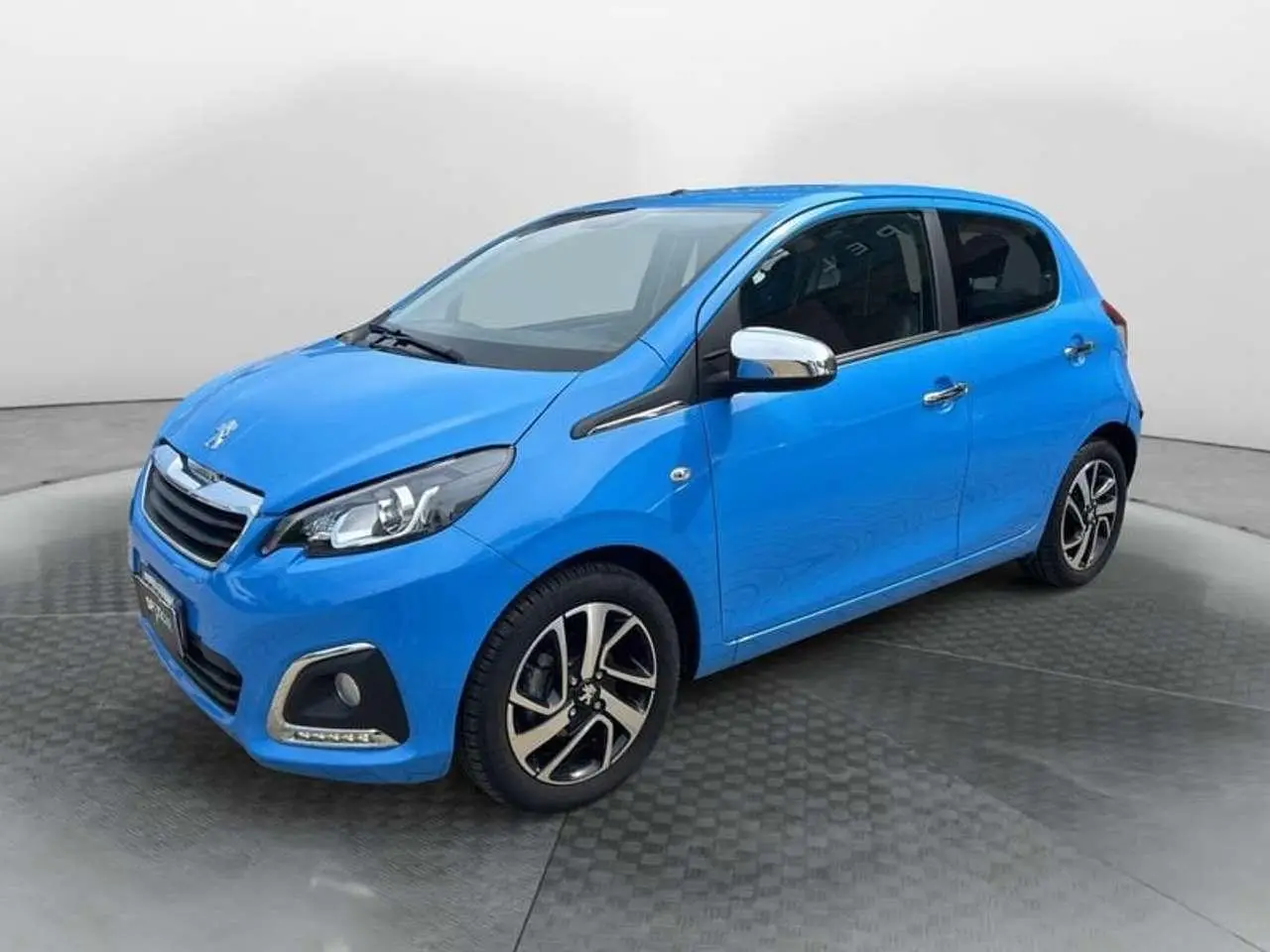 Photo 1 : Peugeot 108 2016 Essence