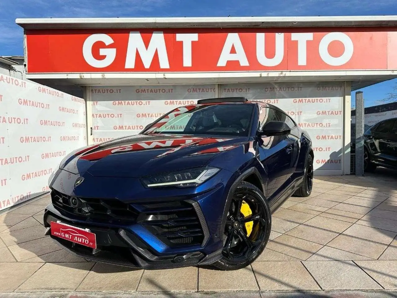 Photo 1 : Lamborghini Urus 2019 Petrol