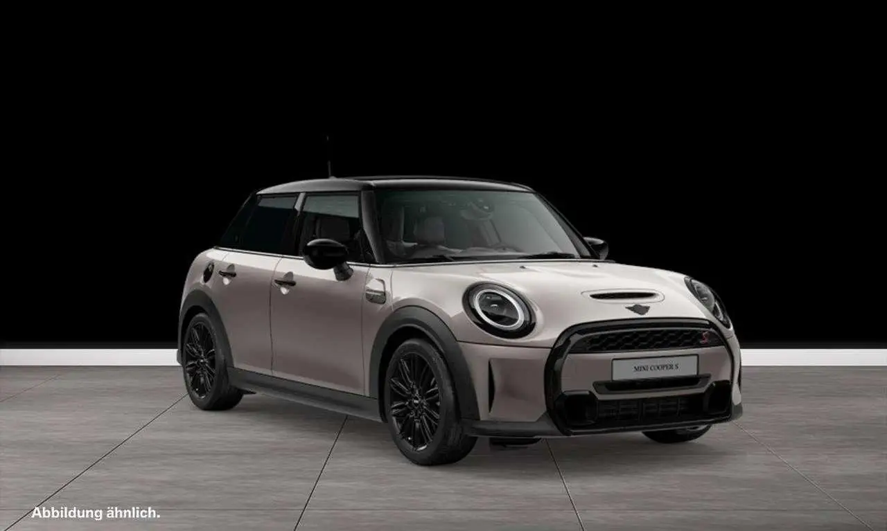 Photo 1 : Mini Cooper 2023 Petrol