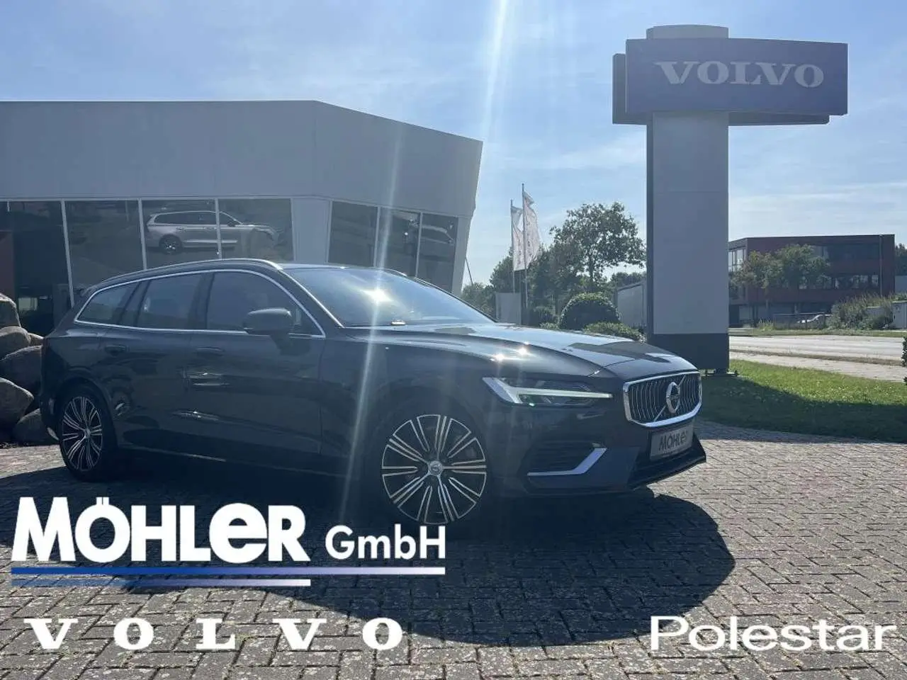 Photo 1 : Volvo V60 2020 Hybride