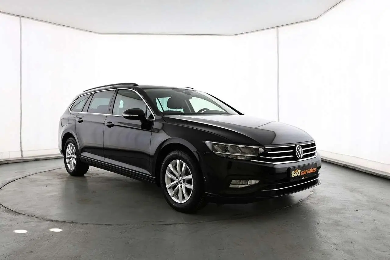 Photo 1 : Volkswagen Passat 2023 Diesel