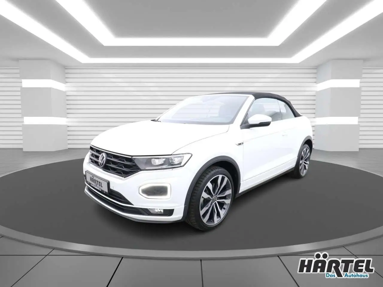 Photo 1 : Volkswagen T-roc 2021 Essence