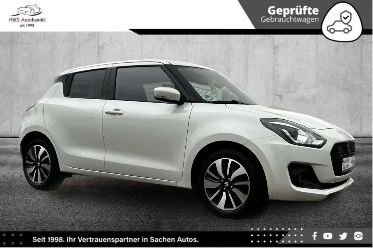 Photo 1 : Suzuki Swift 2018 Hybrid