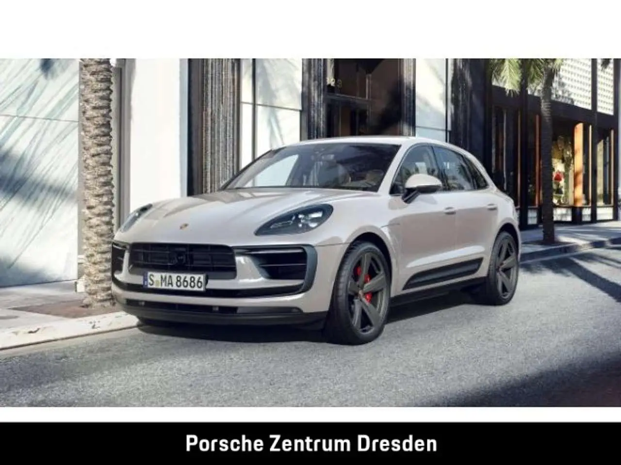 Photo 1 : Porsche Macan 2022 Essence