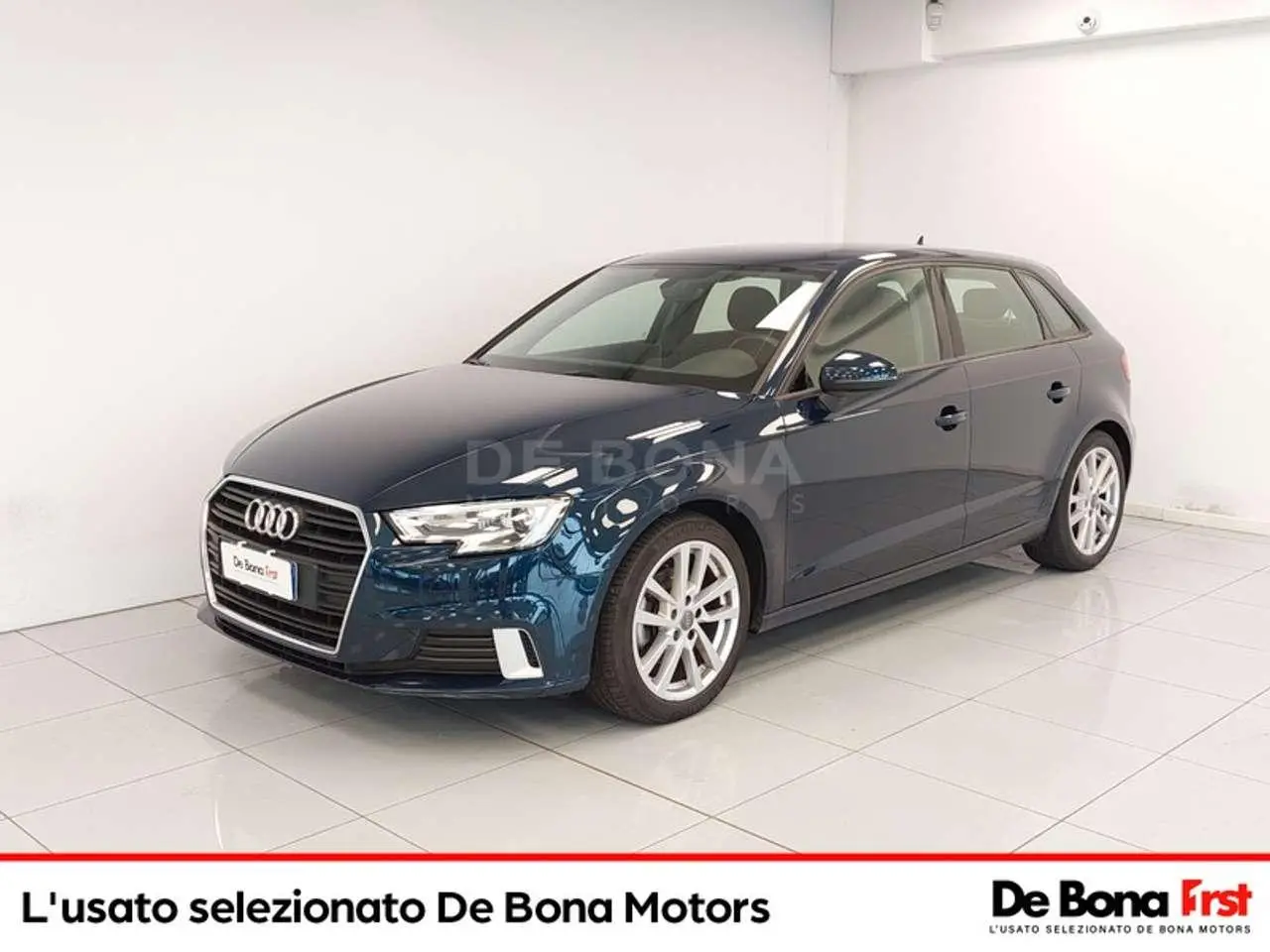 Photo 1 : Audi A3 2018 Petrol