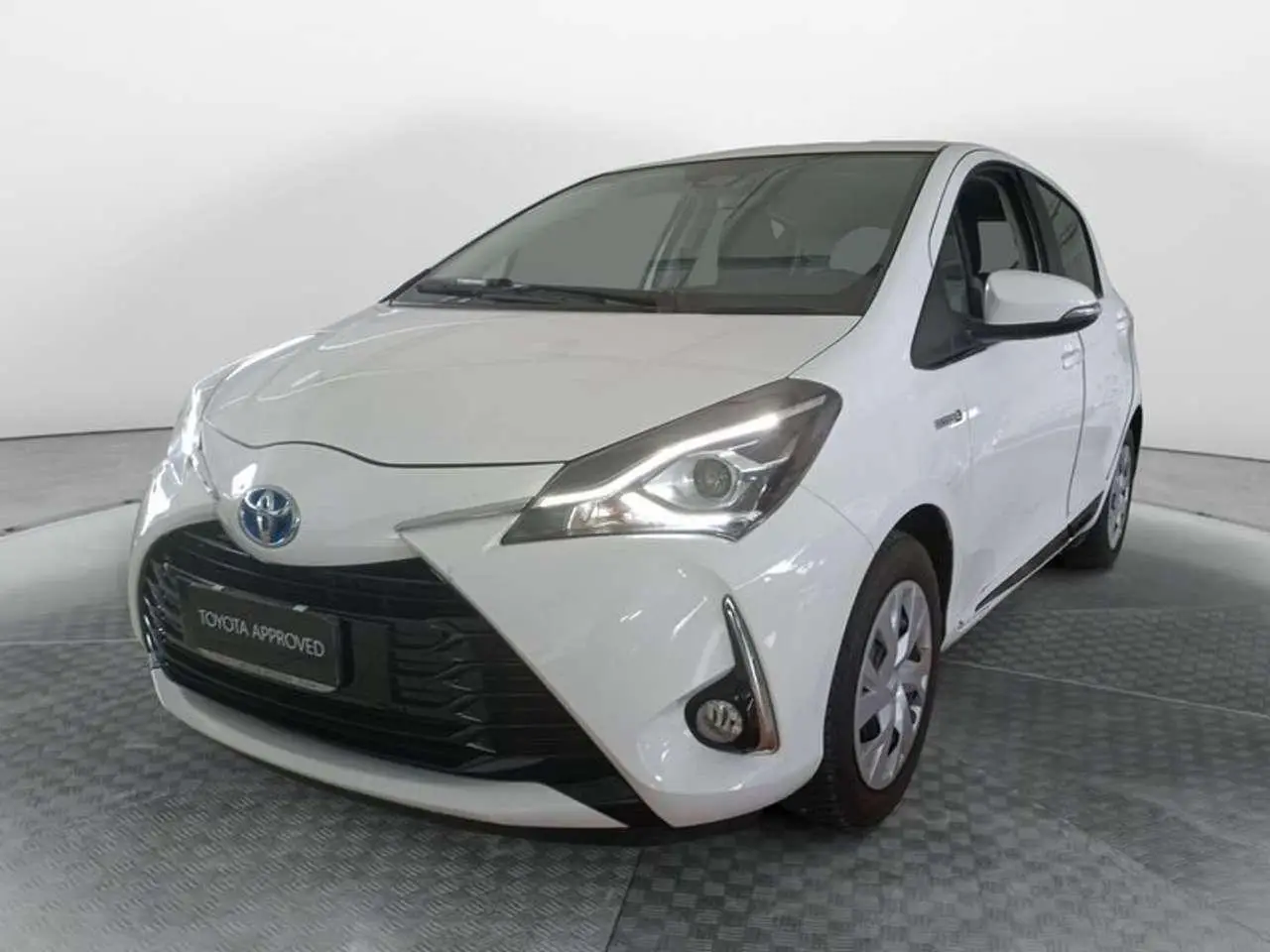 Photo 1 : Toyota Yaris 2018 Petrol