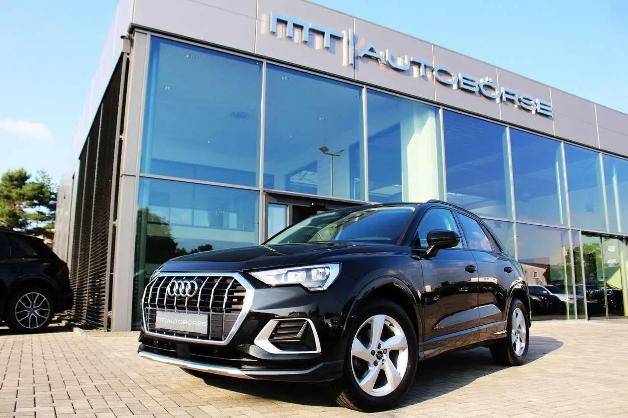 Photo 1 : Audi Q3 2021 Diesel