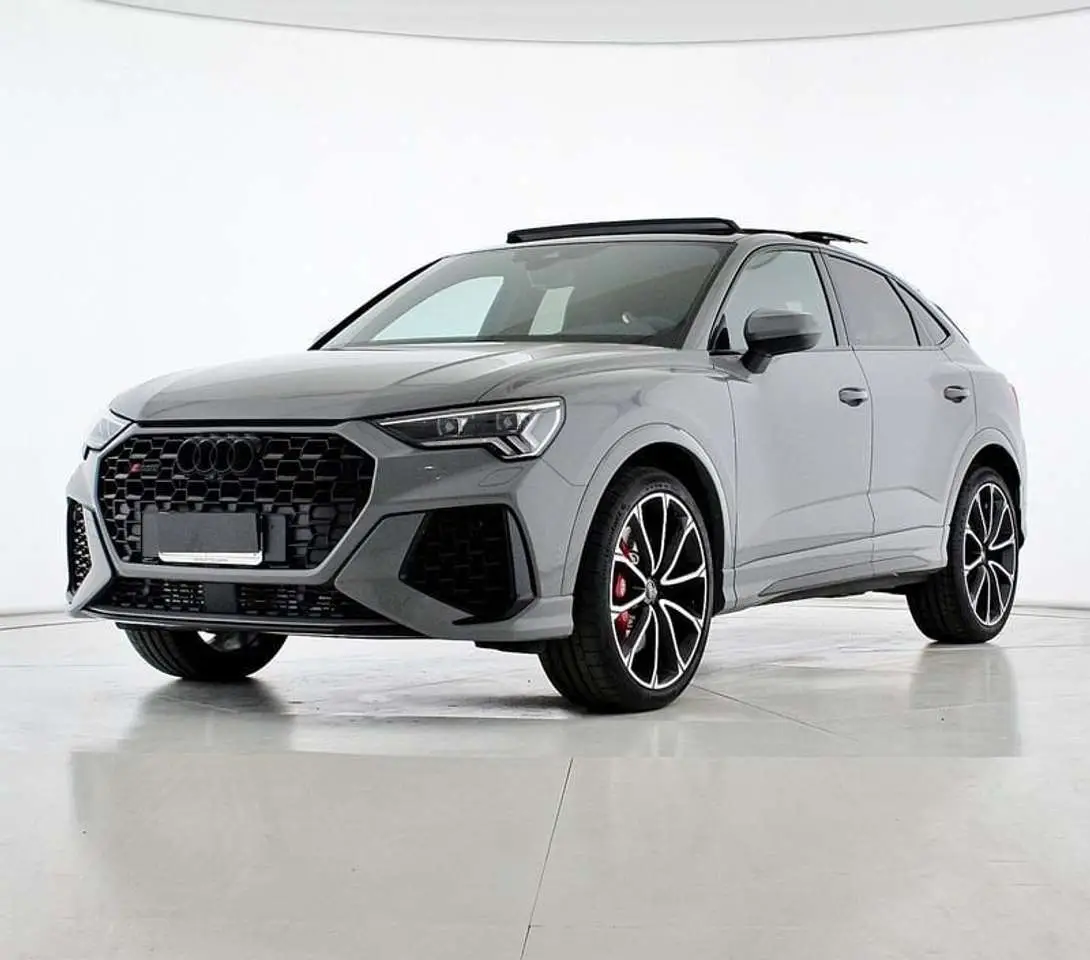 Photo 1 : Audi Rsq3 2023 Essence