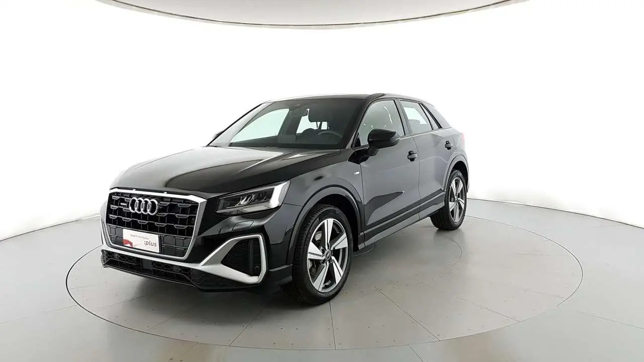 Photo 1 : Audi Q2 2021 Diesel