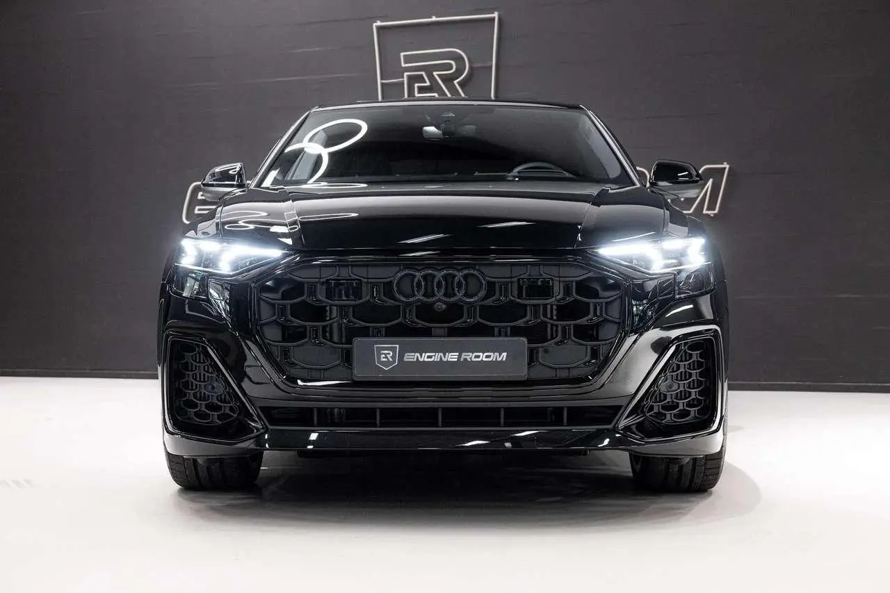 Photo 1 : Audi Q8 2024 Hybrid