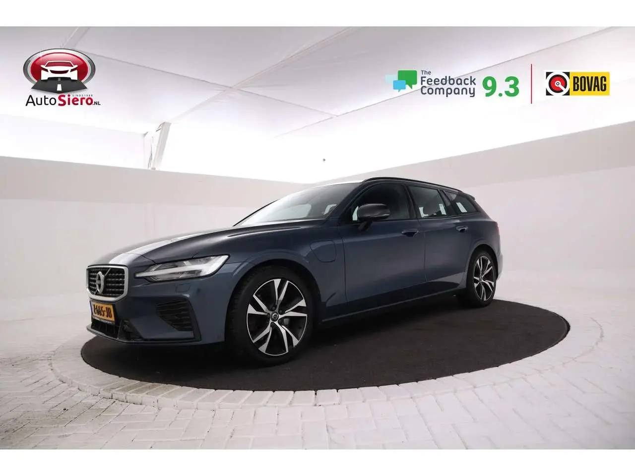 Photo 1 : Volvo V60 2019 Hybride