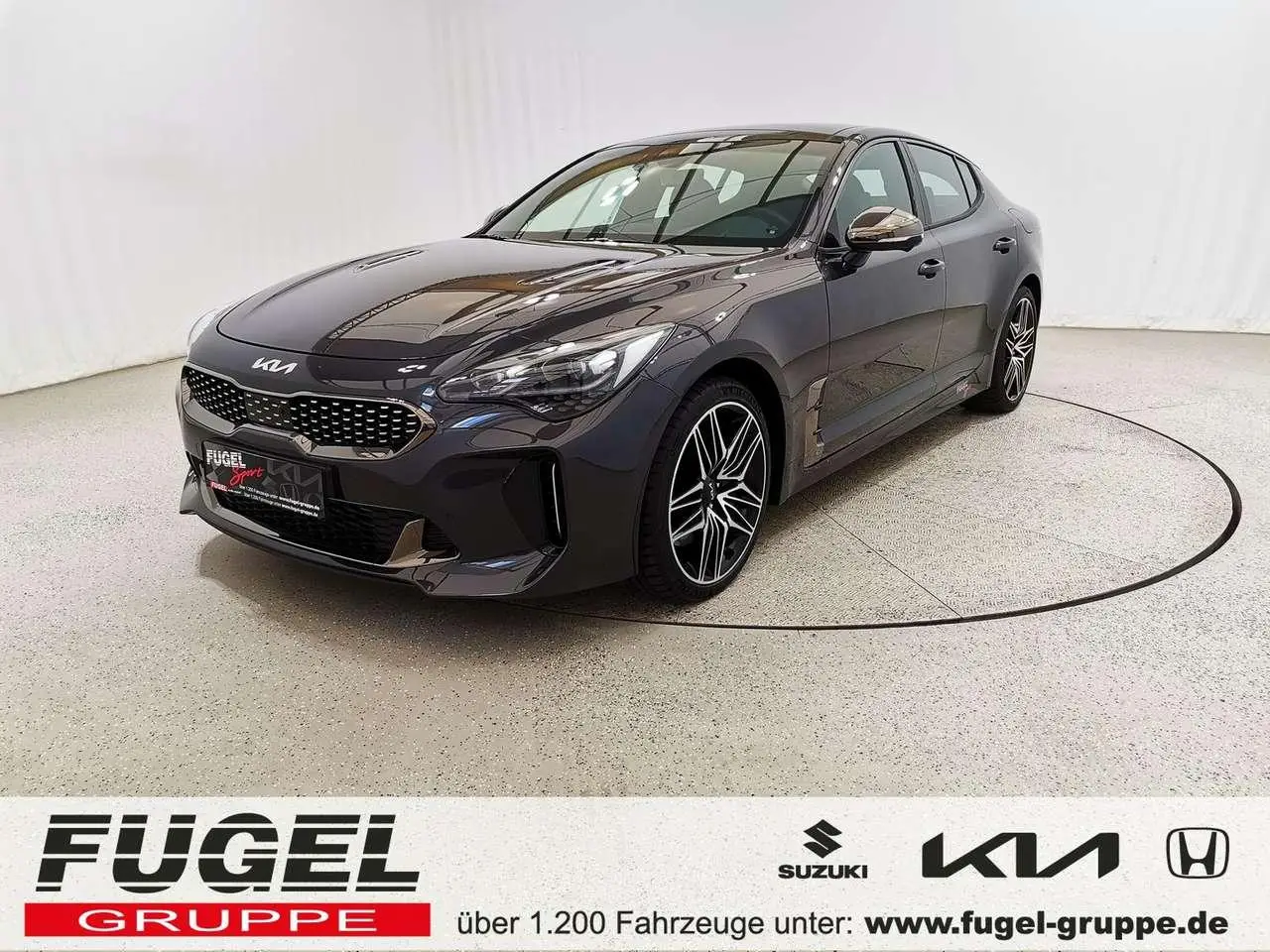 Photo 1 : Kia Stinger 2023 Essence