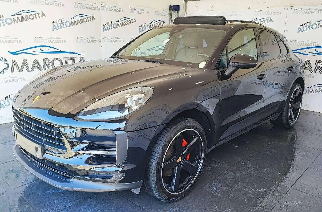 Photo 1 : Porsche Macan 2021 Essence