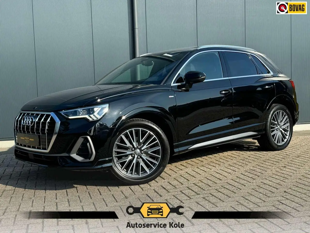 Photo 1 : Audi Q3 2019 Essence