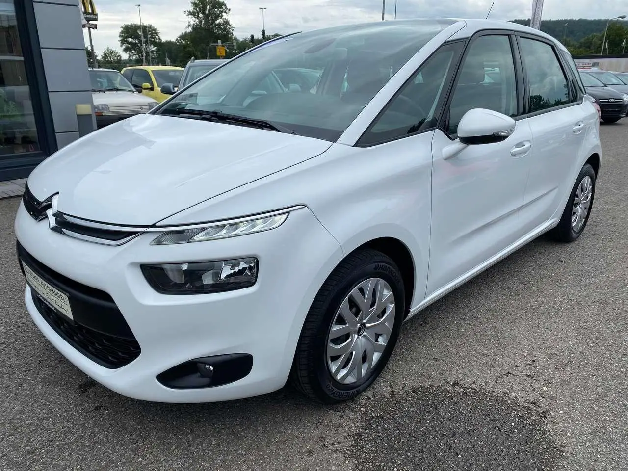 Photo 1 : Citroen C4 2015 Petrol