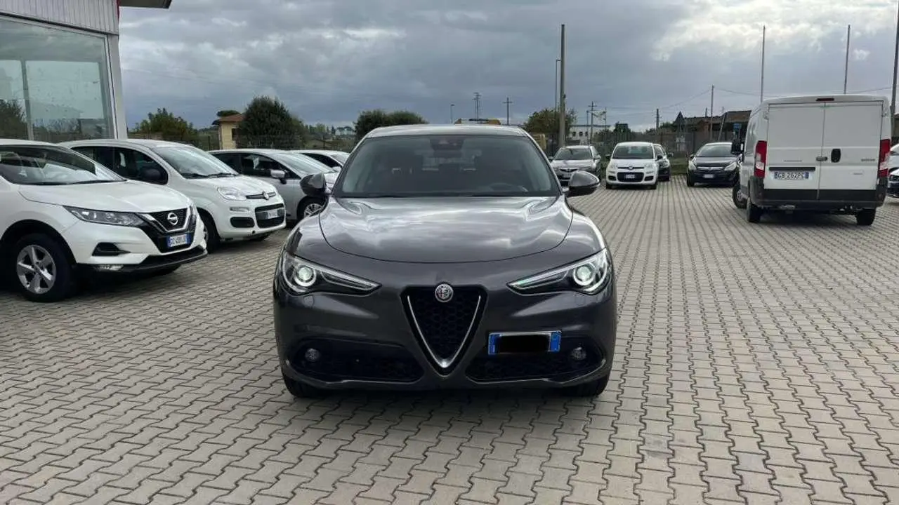 Photo 1 : Alfa Romeo Stelvio 2017 Diesel