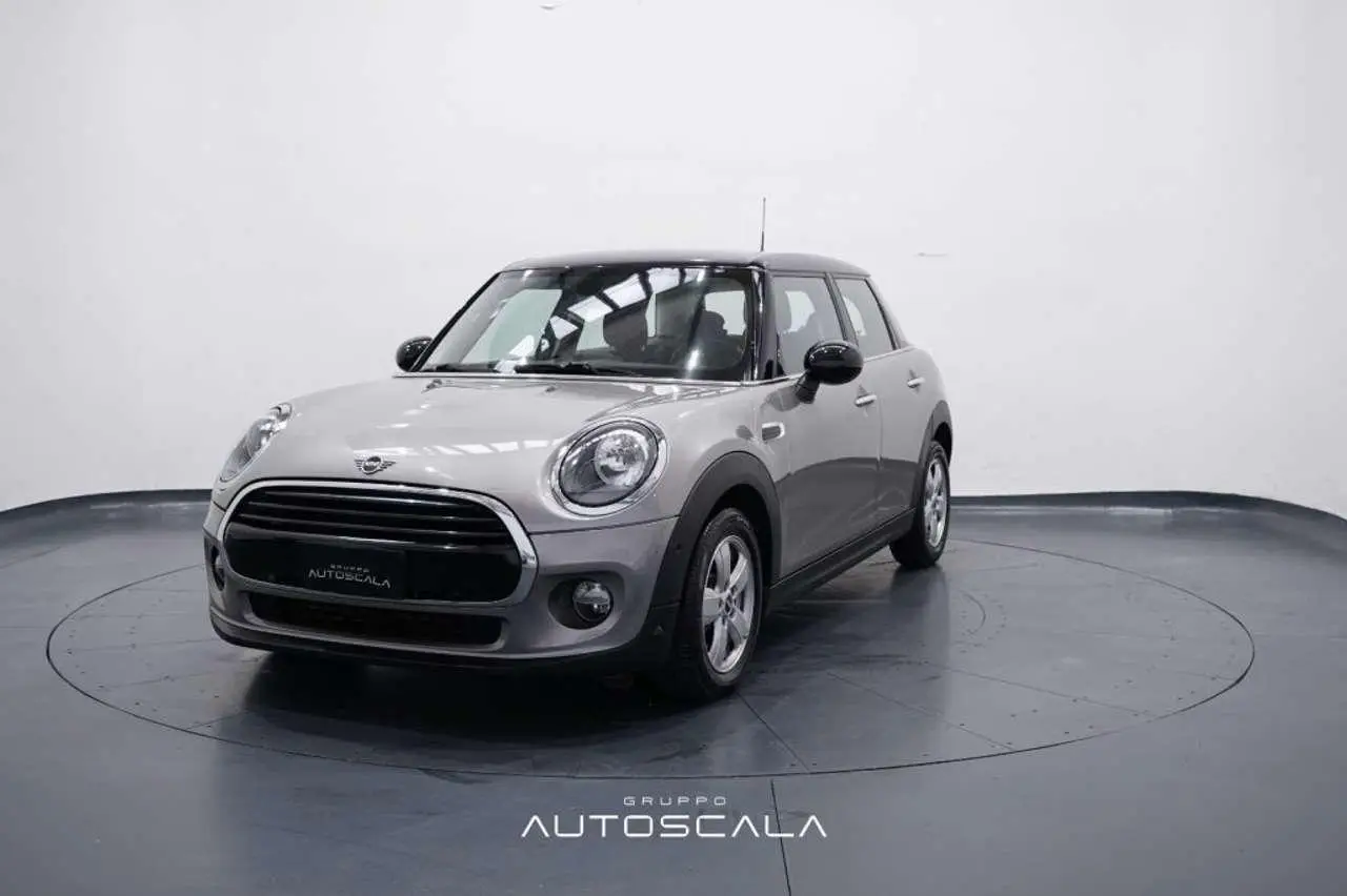 Photo 1 : Mini Cooper 2018 Diesel