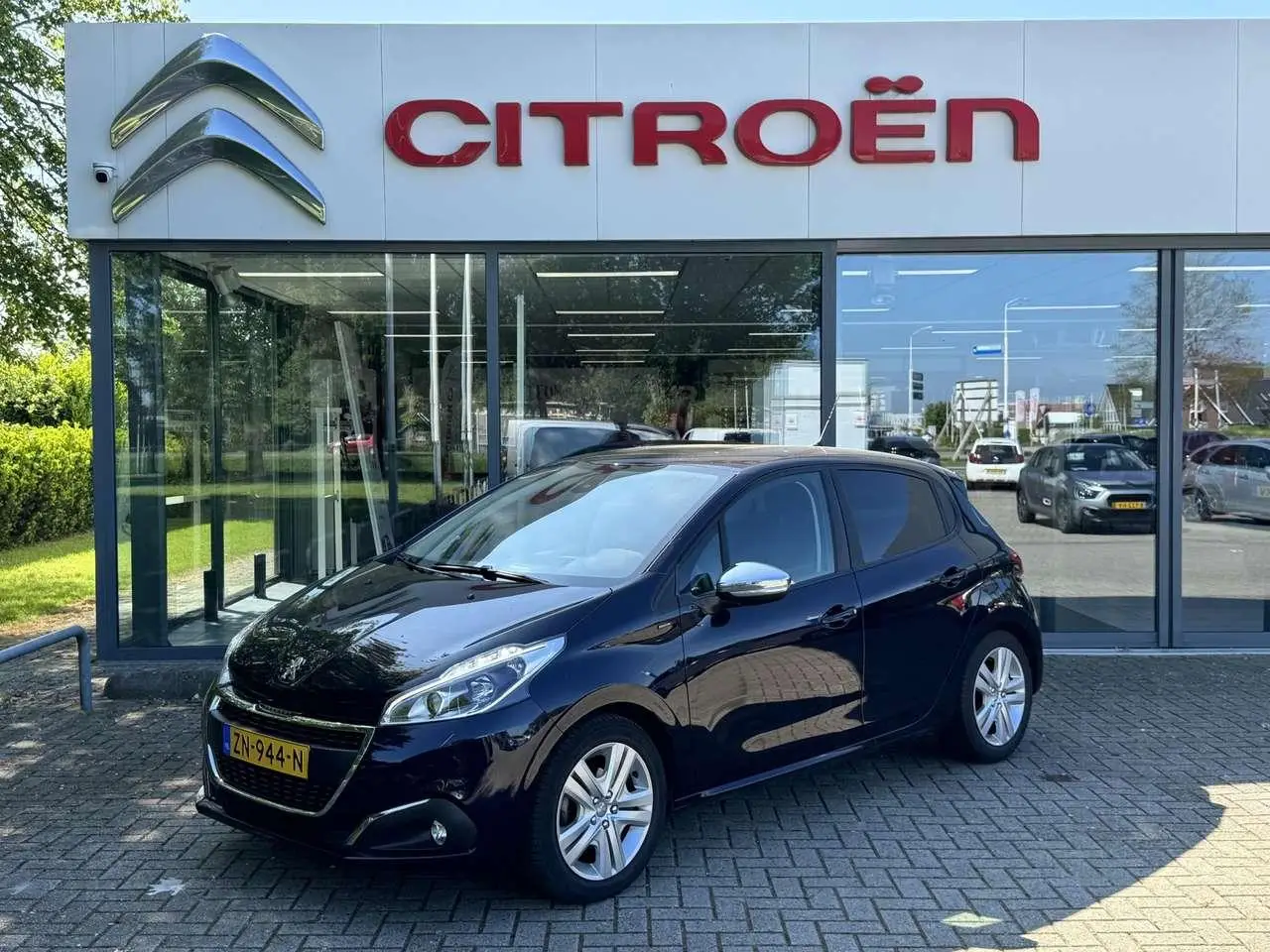 Photo 1 : Peugeot 208 2019 Petrol