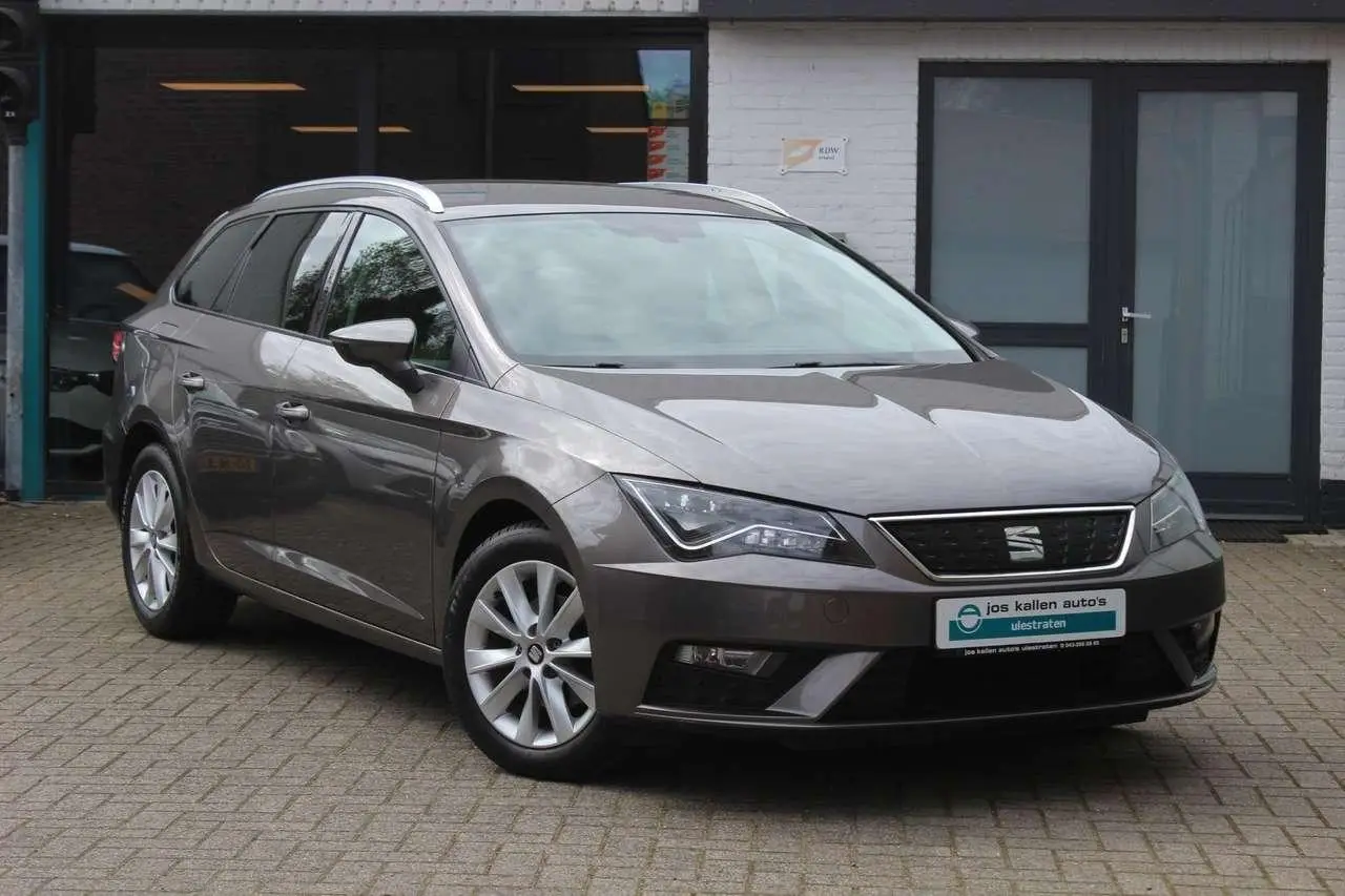 Photo 1 : Seat Leon 2017 Petrol