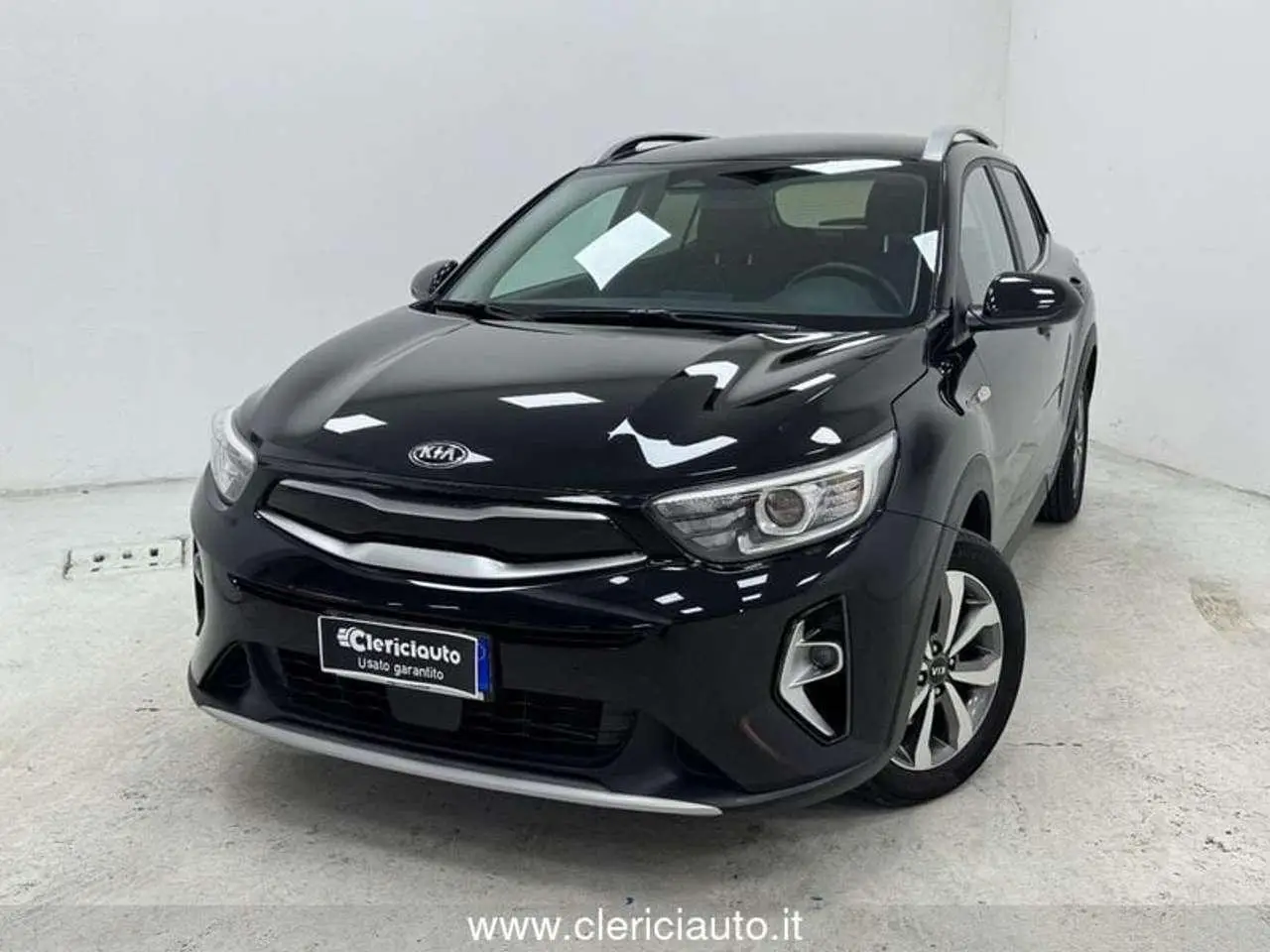 Photo 1 : Kia Stonic 2021 Petrol