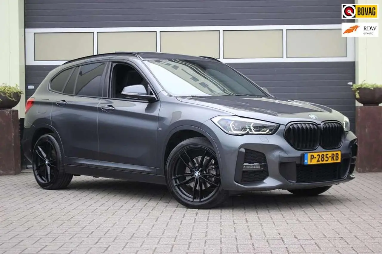 Photo 1 : Bmw X1 2021 Petrol