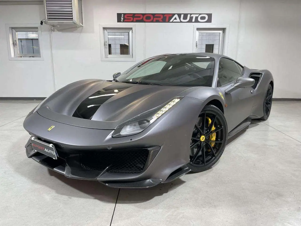 Photo 1 : Ferrari 488 2020 Petrol