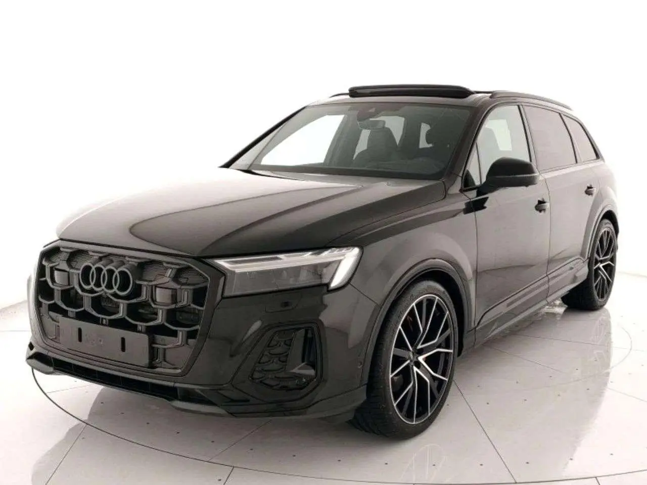 Photo 1 : Audi Q7 2024 Hybride