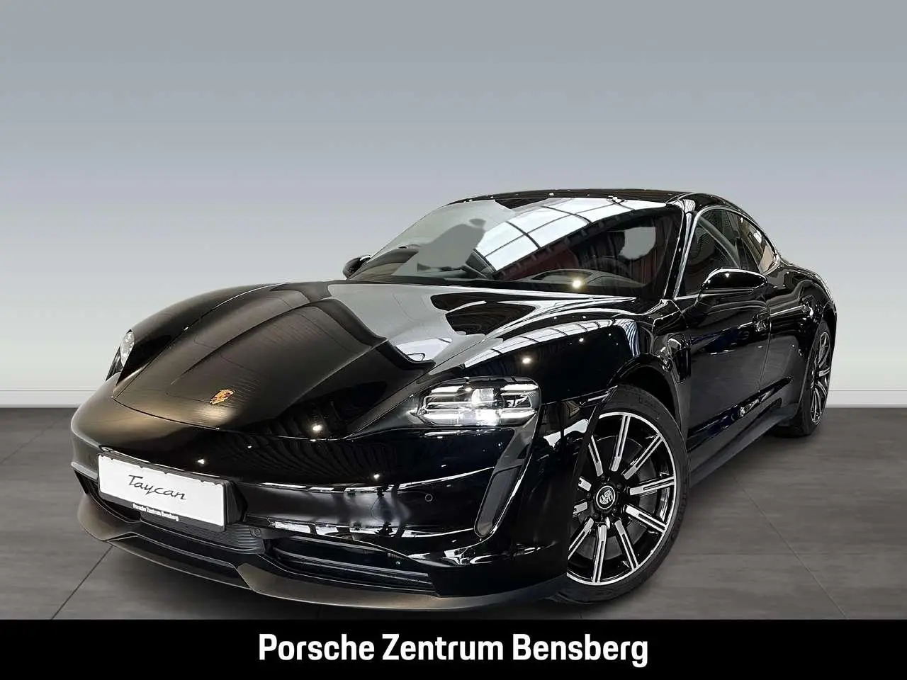 Photo 1 : Porsche Taycan 2024 Electric