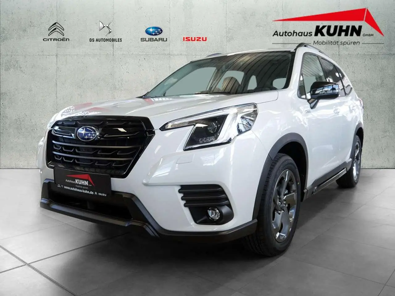 Photo 1 : Subaru Forester 2024 Petrol