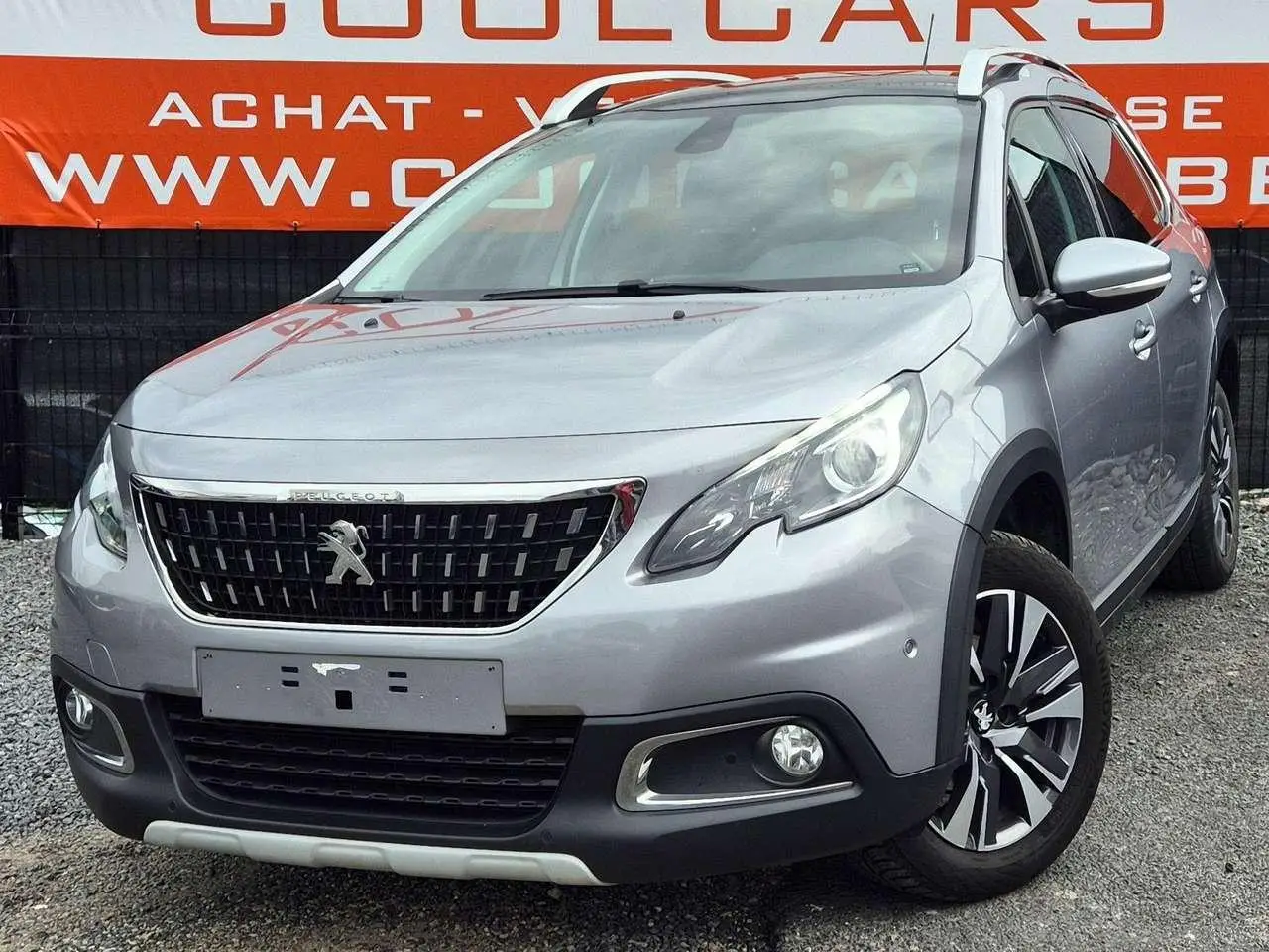 Photo 1 : Peugeot 2008 2018 Petrol