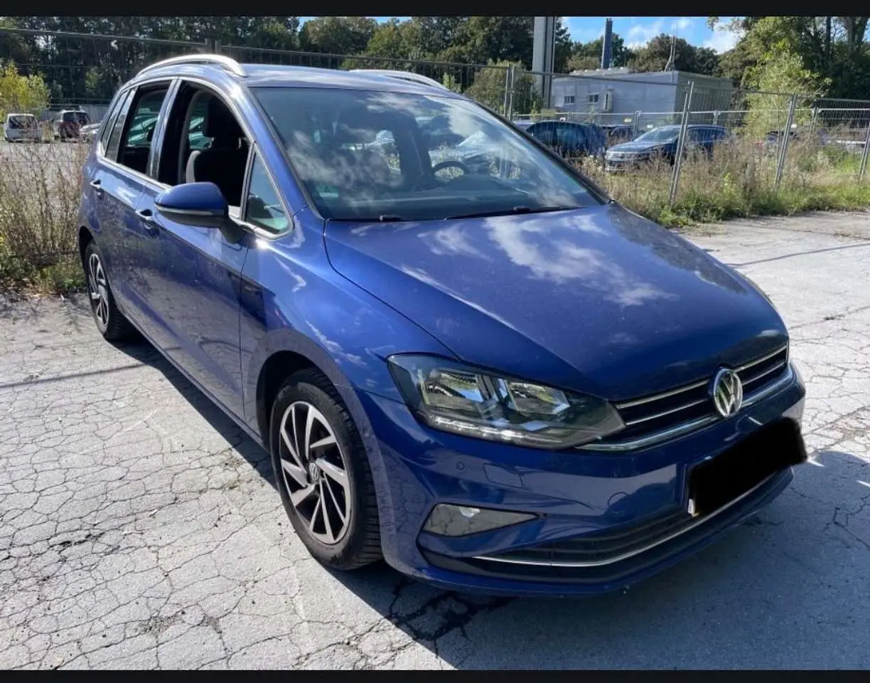 Photo 1 : Volkswagen Golf 2018 Essence