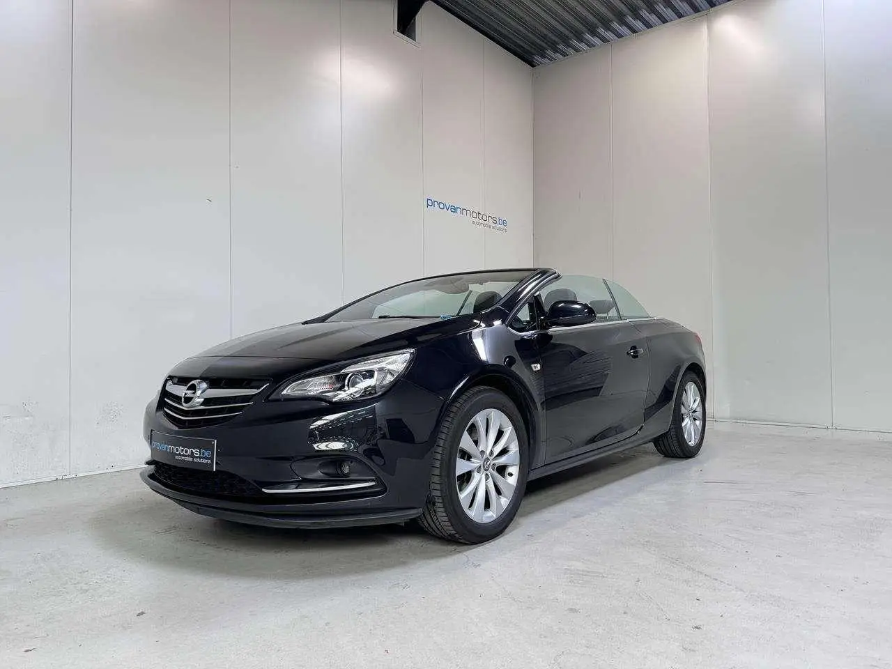 Photo 1 : Opel Cascada 2015 Essence