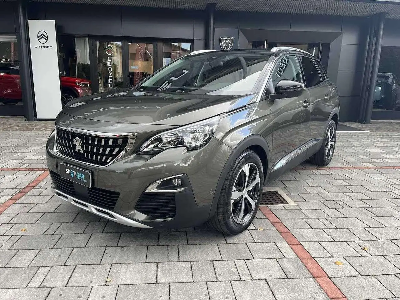 Photo 1 : Peugeot 3008 2019 Diesel