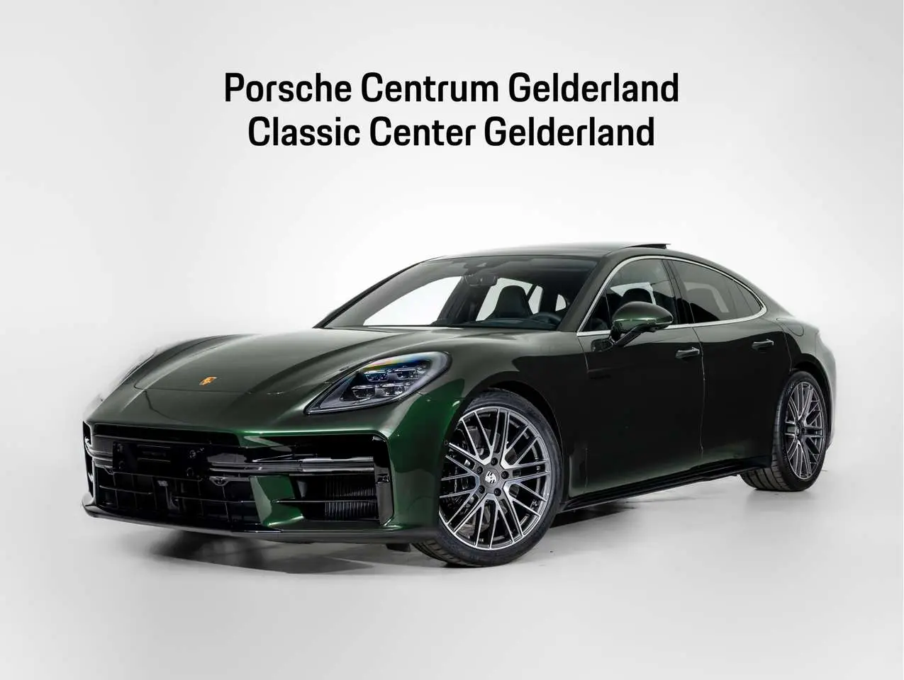 Photo 1 : Porsche Panamera 2024 Hybride