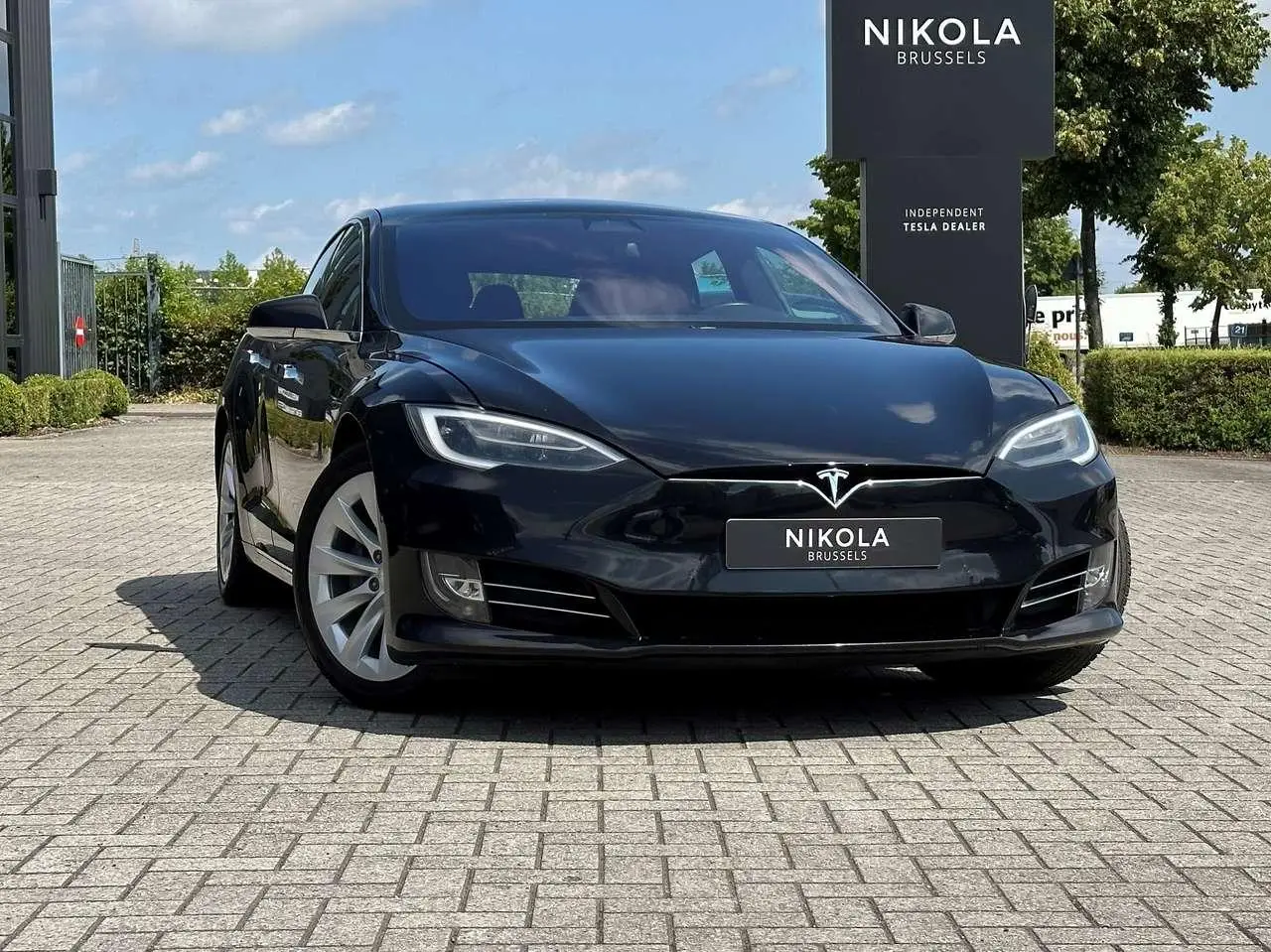 Photo 1 : Tesla Model S 2018 Électrique