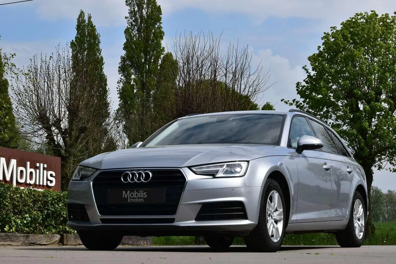 Photo 1 : Audi A4 2019 Diesel