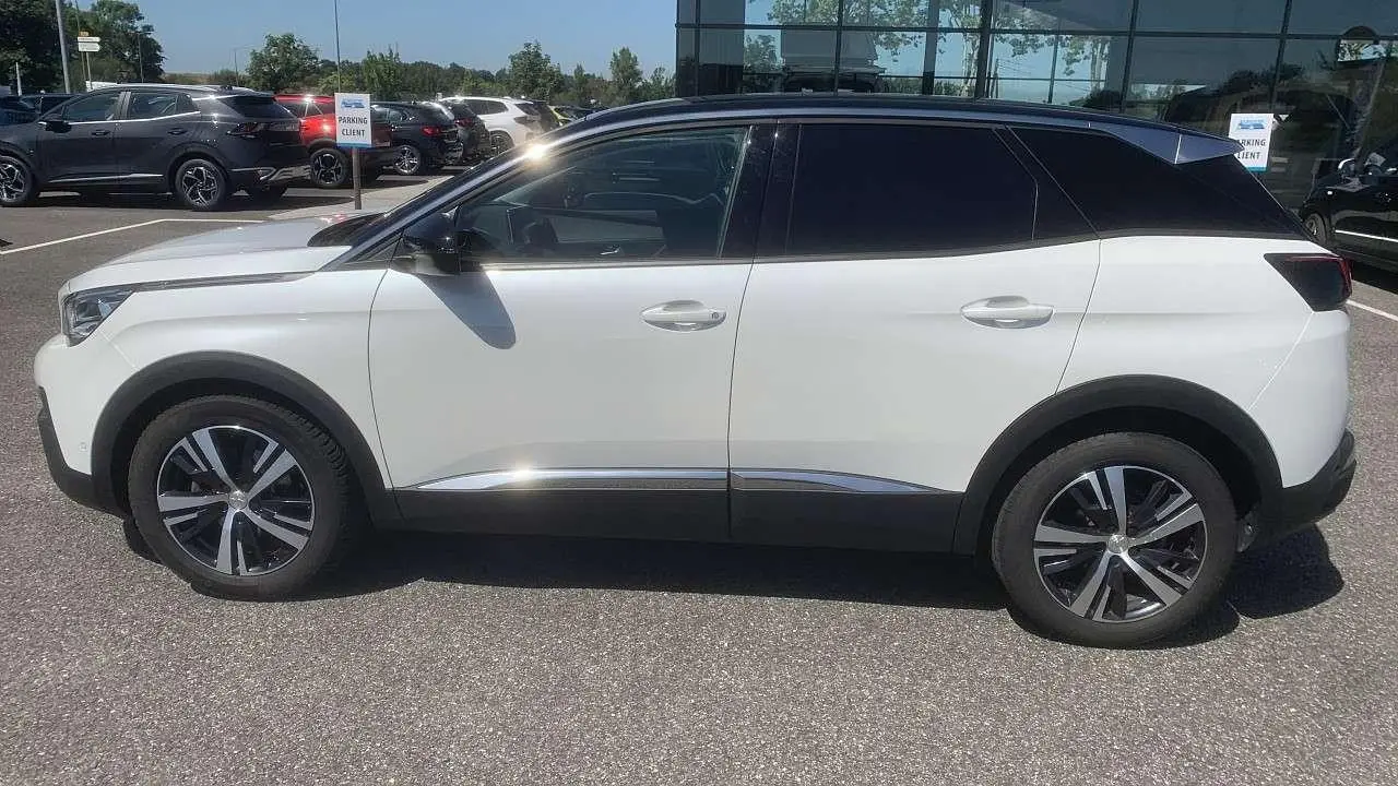 Photo 1 : Peugeot 3008 2018 Diesel