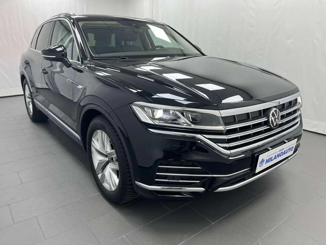 Photo 1 : Volkswagen Touareg 2023 Diesel