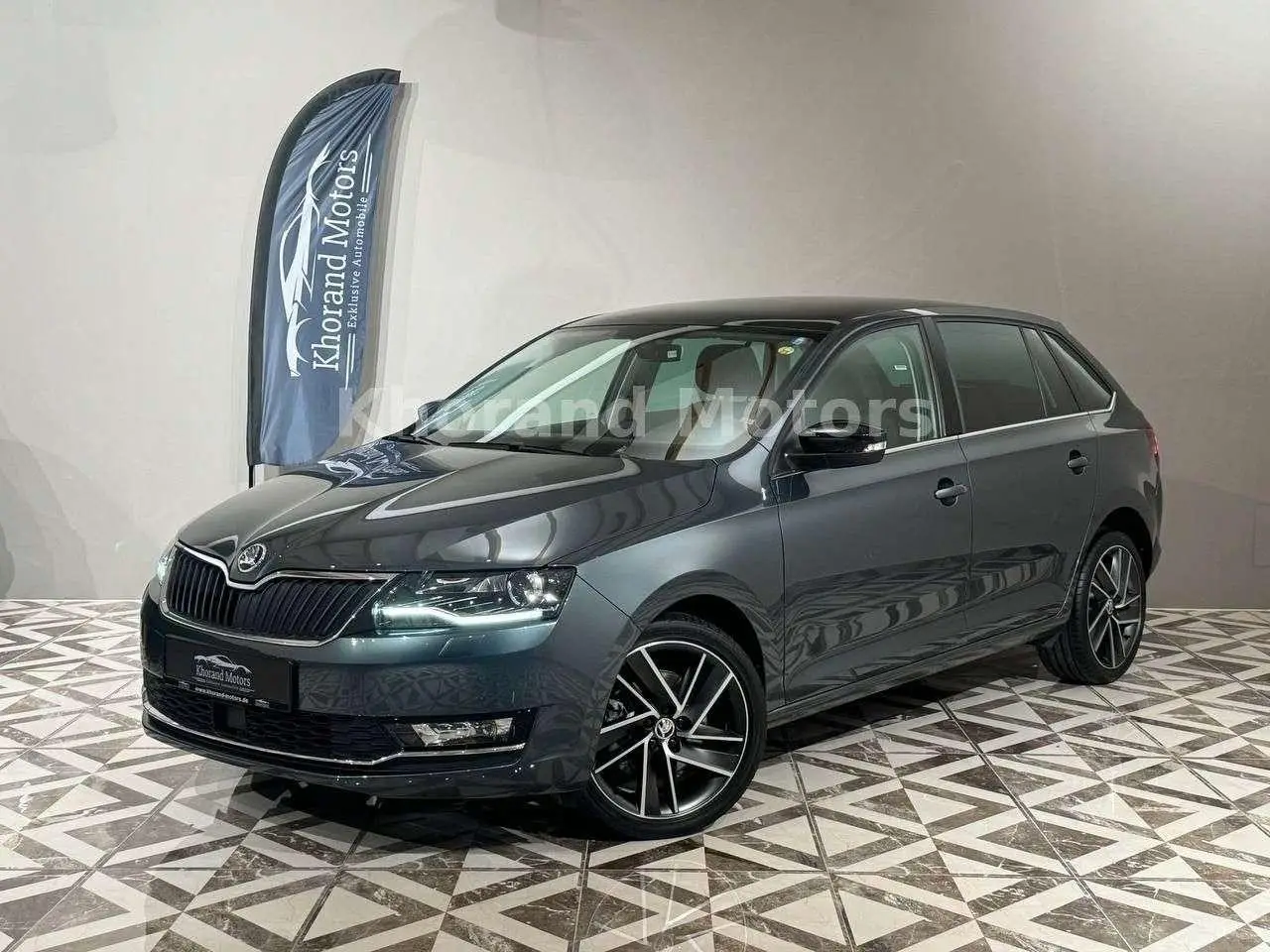 Photo 1 : Skoda Rapid 2017 Petrol