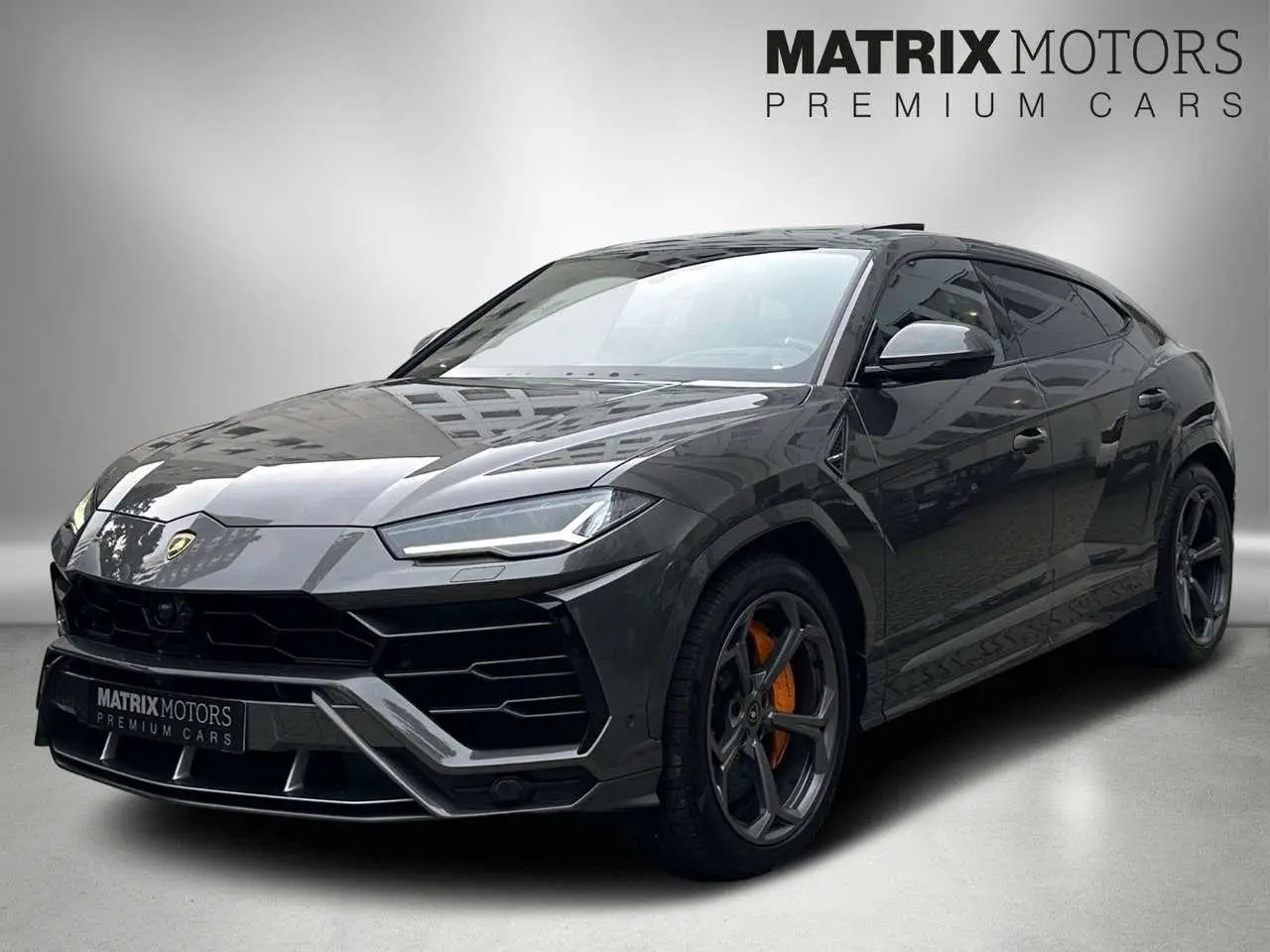 Photo 1 : Lamborghini Urus 2021 Essence