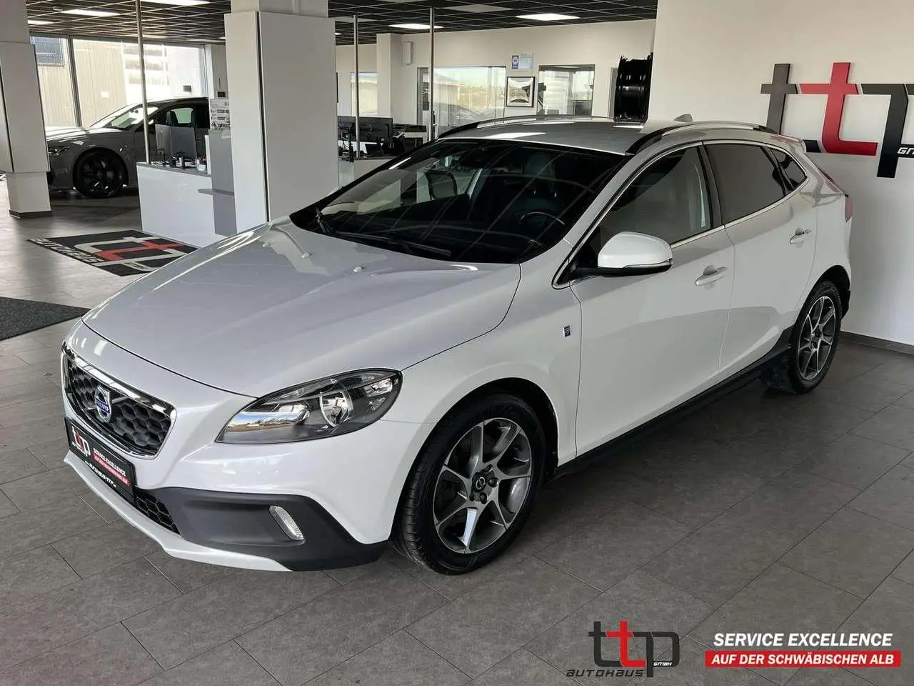 Photo 1 : Volvo V40 2015 Diesel