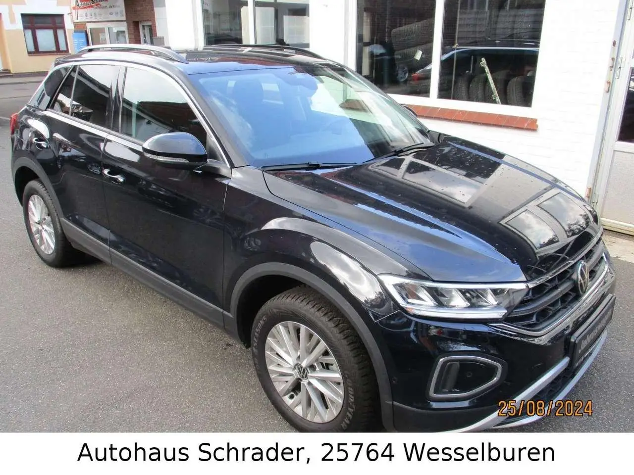 Photo 1 : Volkswagen T-roc 2023 Essence