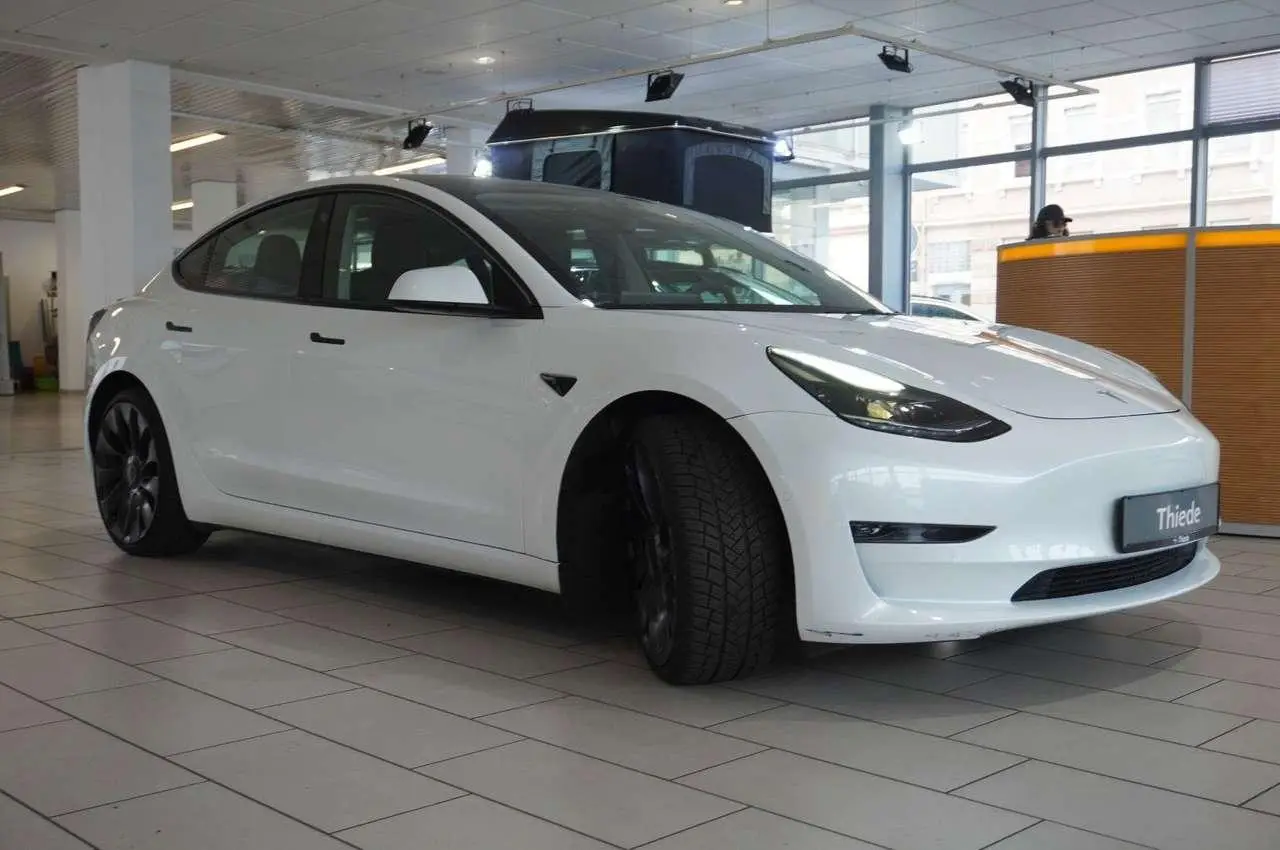 Photo 1 : Tesla Model 3 2021 Électrique