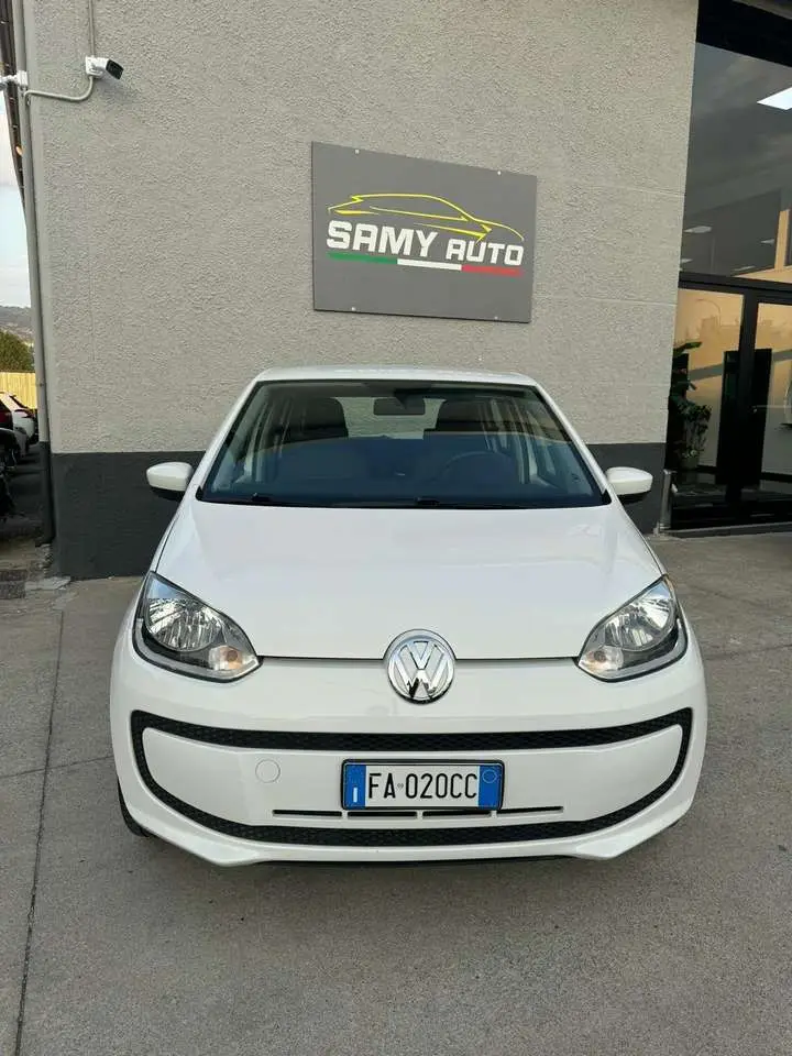 Photo 1 : Volkswagen Up! 2015 Petrol