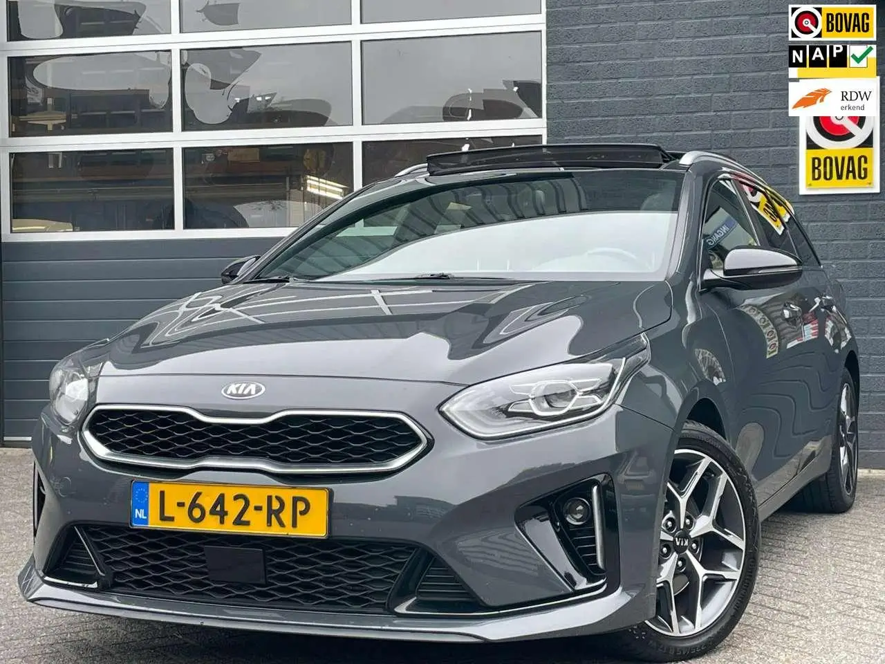 Photo 1 : Kia Ceed 2021 Petrol