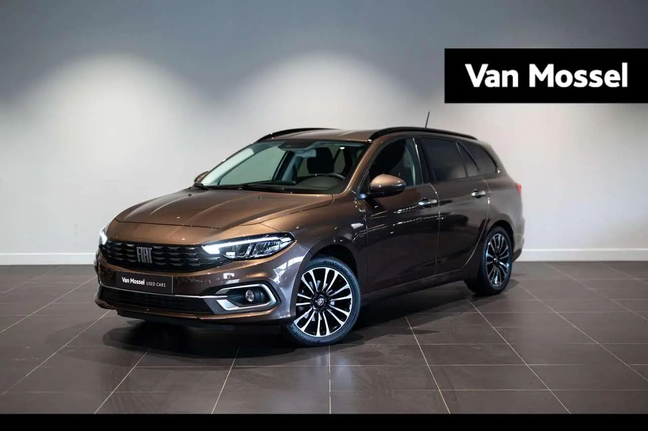 Photo 1 : Fiat Tipo 2021 Essence