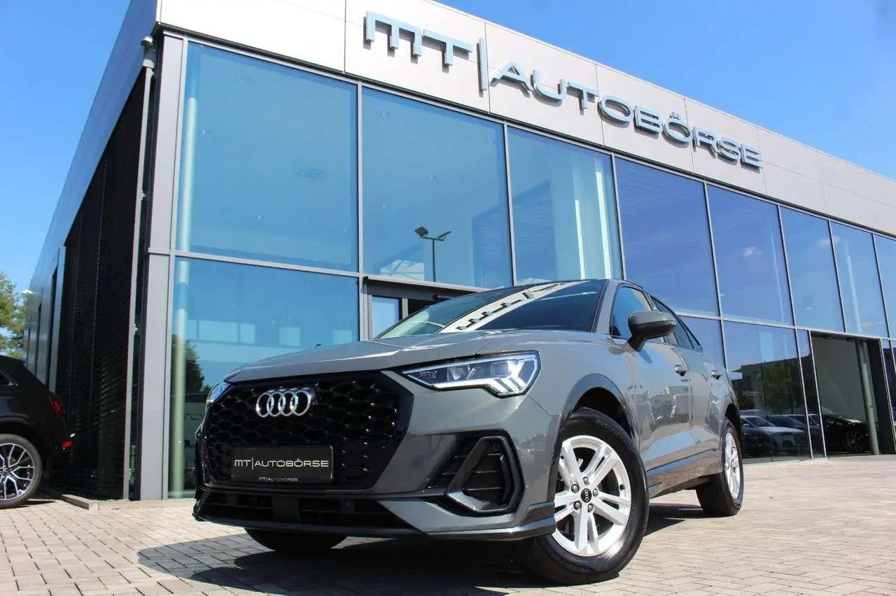 Photo 1 : Audi Q3 2020 Diesel