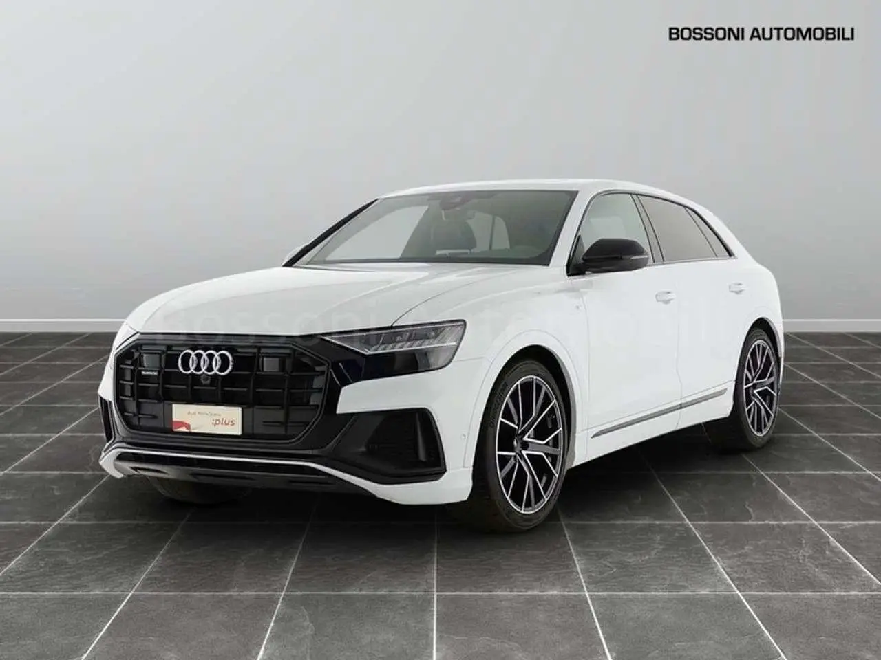 Photo 1 : Audi Q8 2023 Hybride