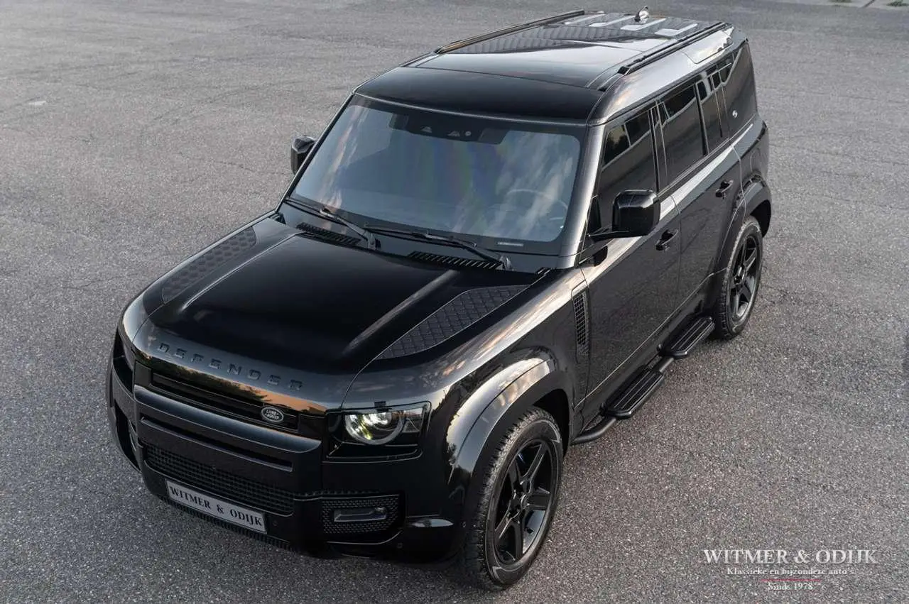 Photo 1 : Land Rover Defender 2021 Hybrid